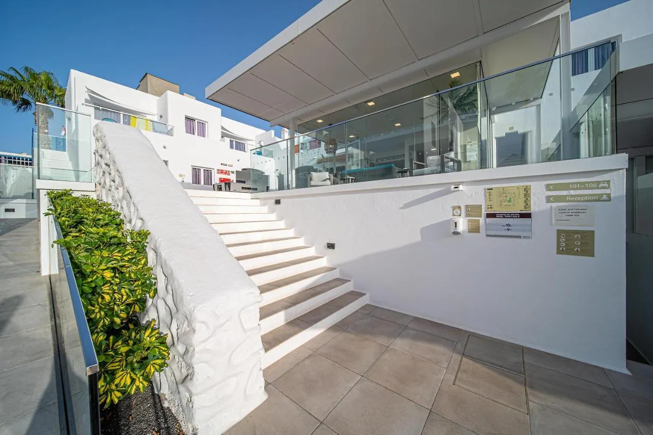 Apartment Guinate Club Apartamentos Puerto del Carmen  Spain